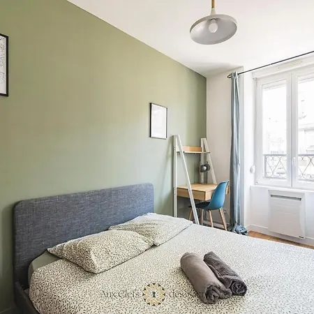 Duplex 3 Rue De L'equerre 아파트 *